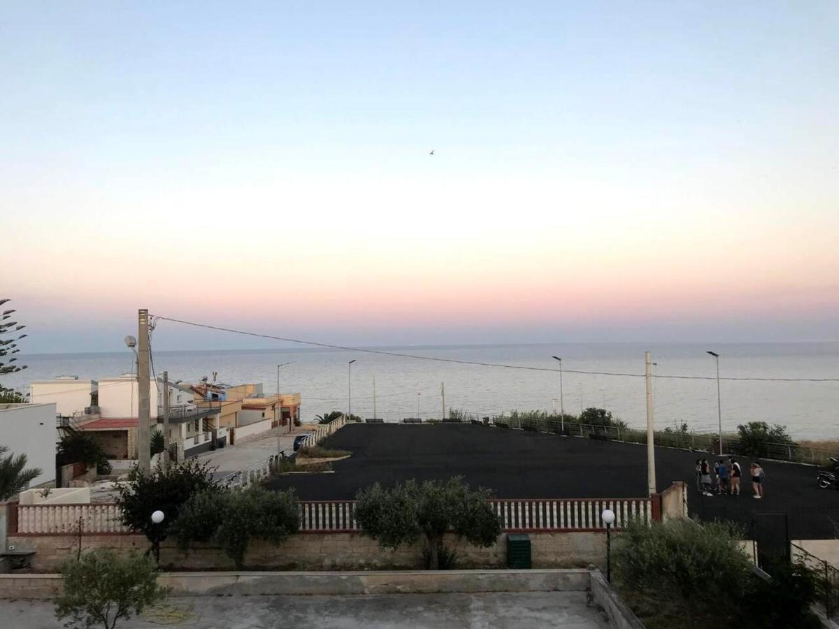 Lido di Noto Nilla Apartments מראה חיצוני תמונה